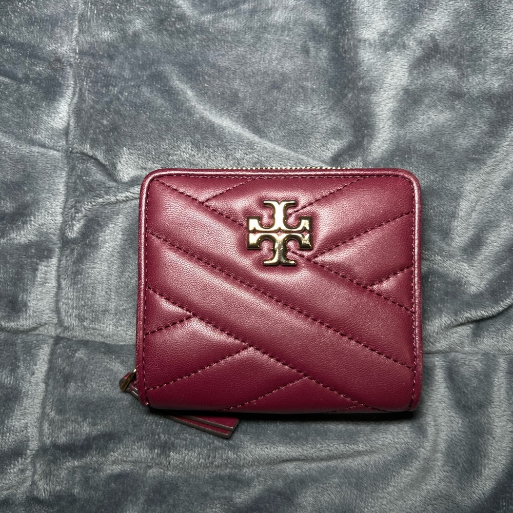 Tory Burch Burgundy mini wallet